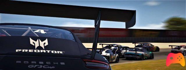 Acer: asociación con el Sim Racing Team R8G