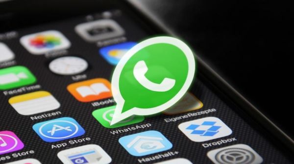 How to change the background on WhatsApp of a chat or all chats