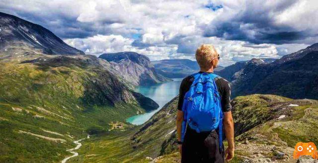 App for the mountains: recognize the peaks and the best routes to take