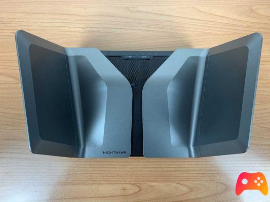 Netgear Nighthawk AX8 RAX80 - Critique