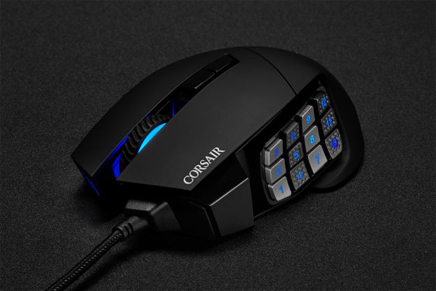 CORSAIR renova o mouse SCIMITAR RGB ELITE