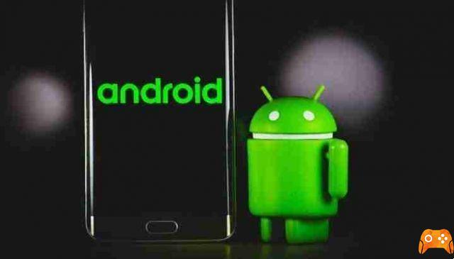 What is an XAPK file and how does it install on Android