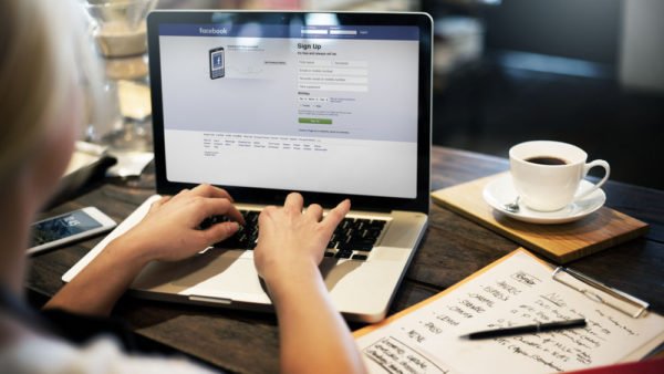How to log in to Facebook without registration