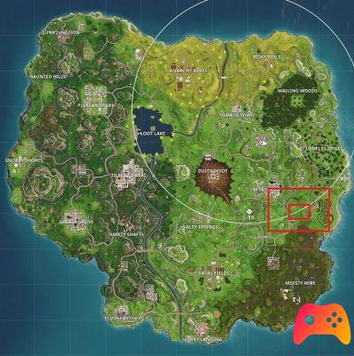 Encontre o local entre Bear, Crater e Fridge Expedition em Fortnite